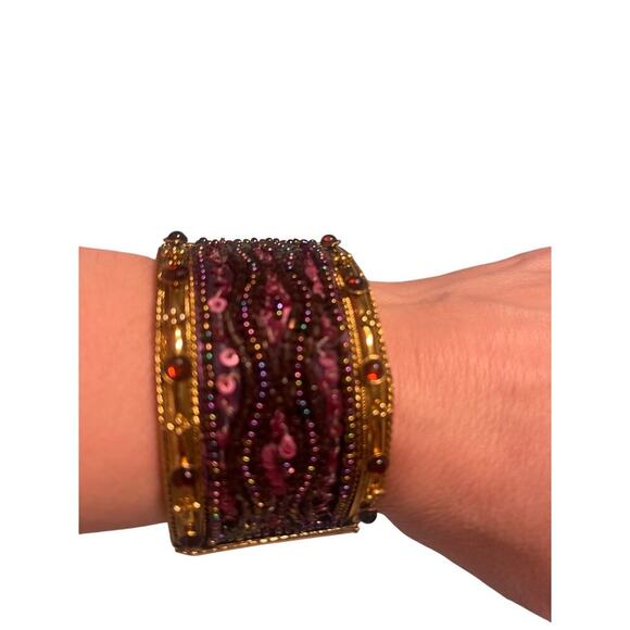 Purple sequined beaded hinged cuff bracelet - Picture 1 of 2